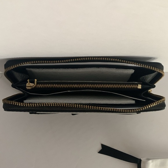 Marc Jacobs Zipped Continental Wallet in black leather - Picture 5 of 10